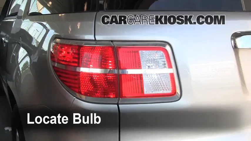 2008 Saturn Outlook XE 3.6L V6 Lights Tail Light (replace bulb)